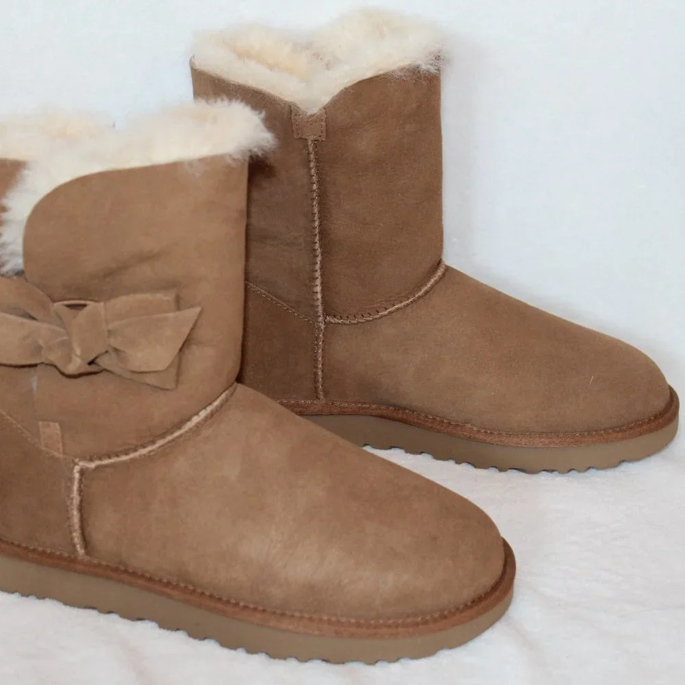NEW UGG WOMEN'S DAELYNN LEATHER BOW SUEDE BOOTS - Picture 5 of 8